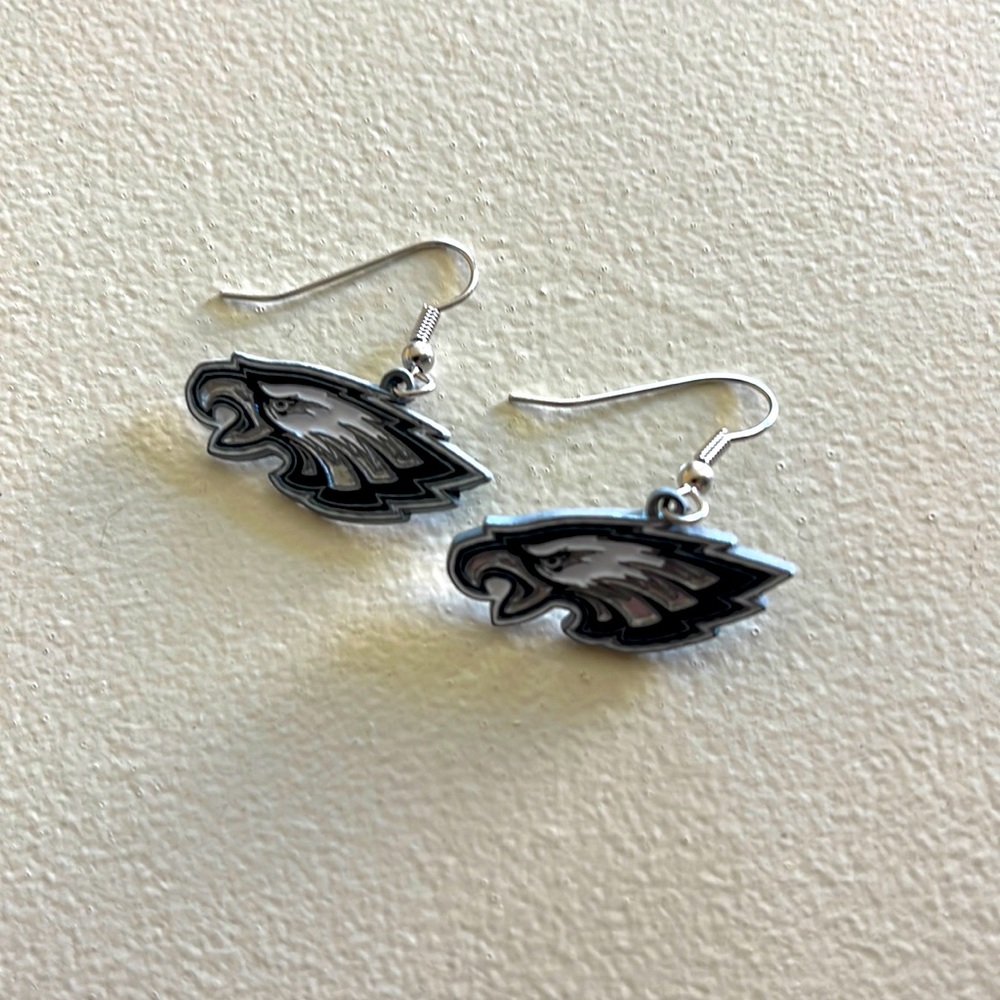 💚🦅 Earrings